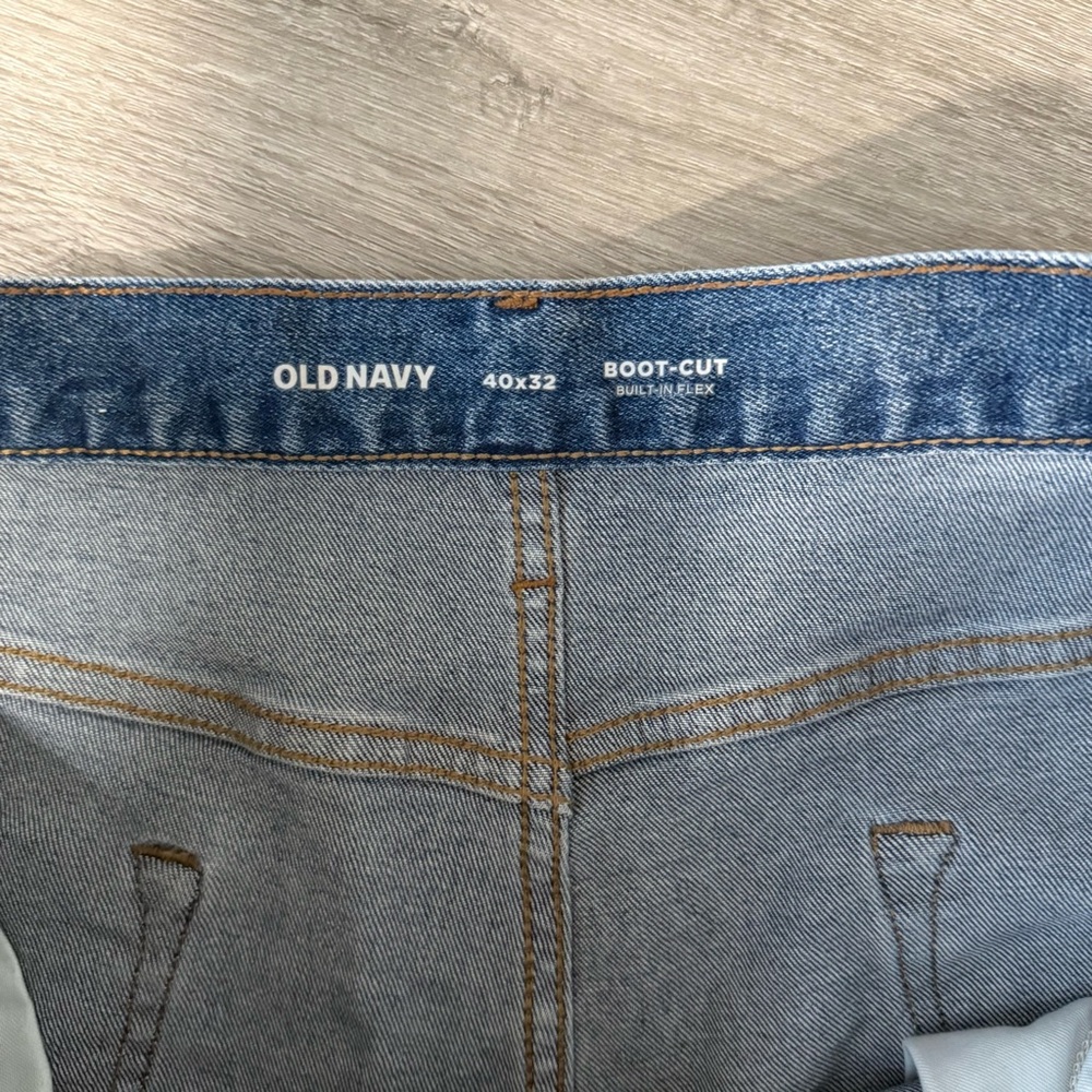 Old Navy Men's Straight Blue Jeans - Picture 3 of 4